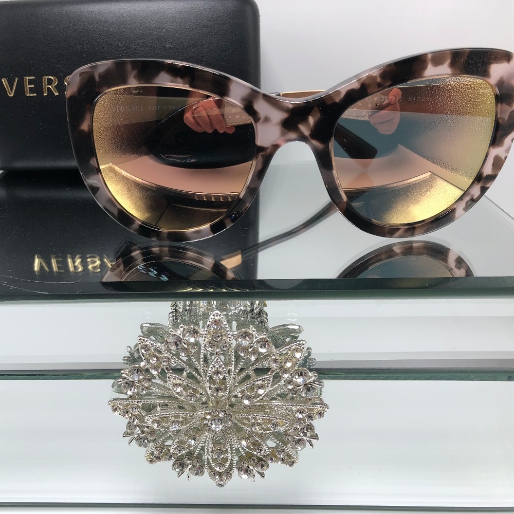 NWT Versace Cat Eye Sunglasses